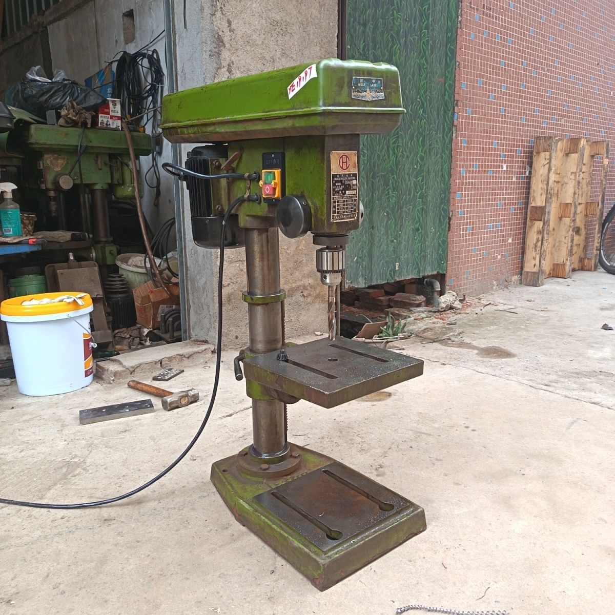 西湖台钻床,380V/220V最大钻孔13手二ZQ4113/4116/4119/4125/4120