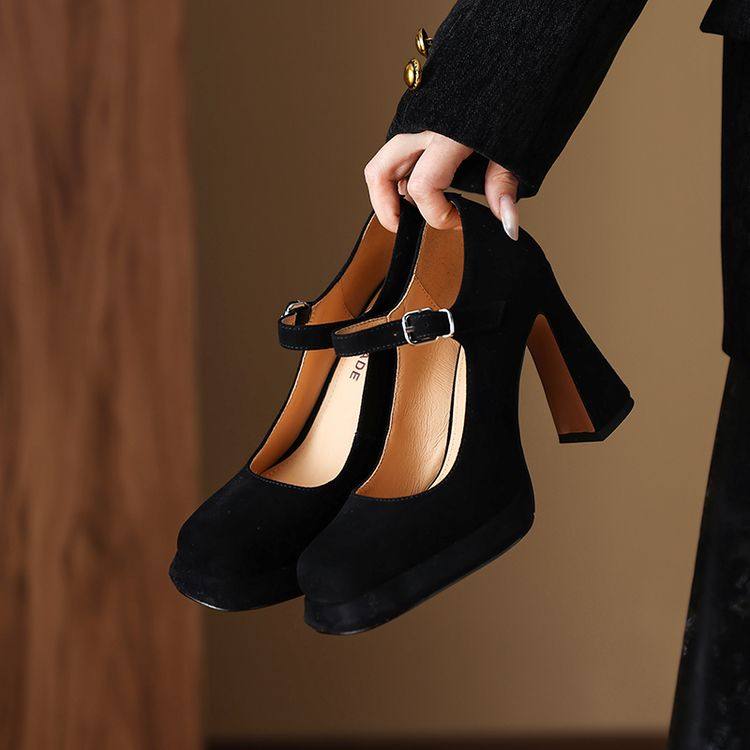 粗跟单鞋女2025春秋新款真皮浅口方头复古一字扣带高跟防水台女鞋
