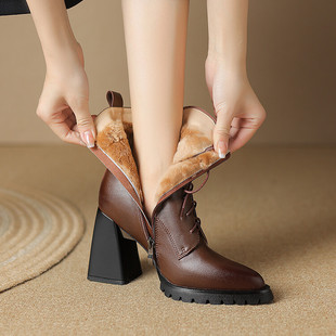 羊羔毛雪地靴女高跟真皮尖头保暖加绒粗跟东北大棉鞋棕色厚底短靴