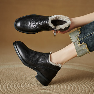 2026新款羊皮毛一体短靴女粗跟加绒保暖切尔西靴黑色雪地真皮女靴