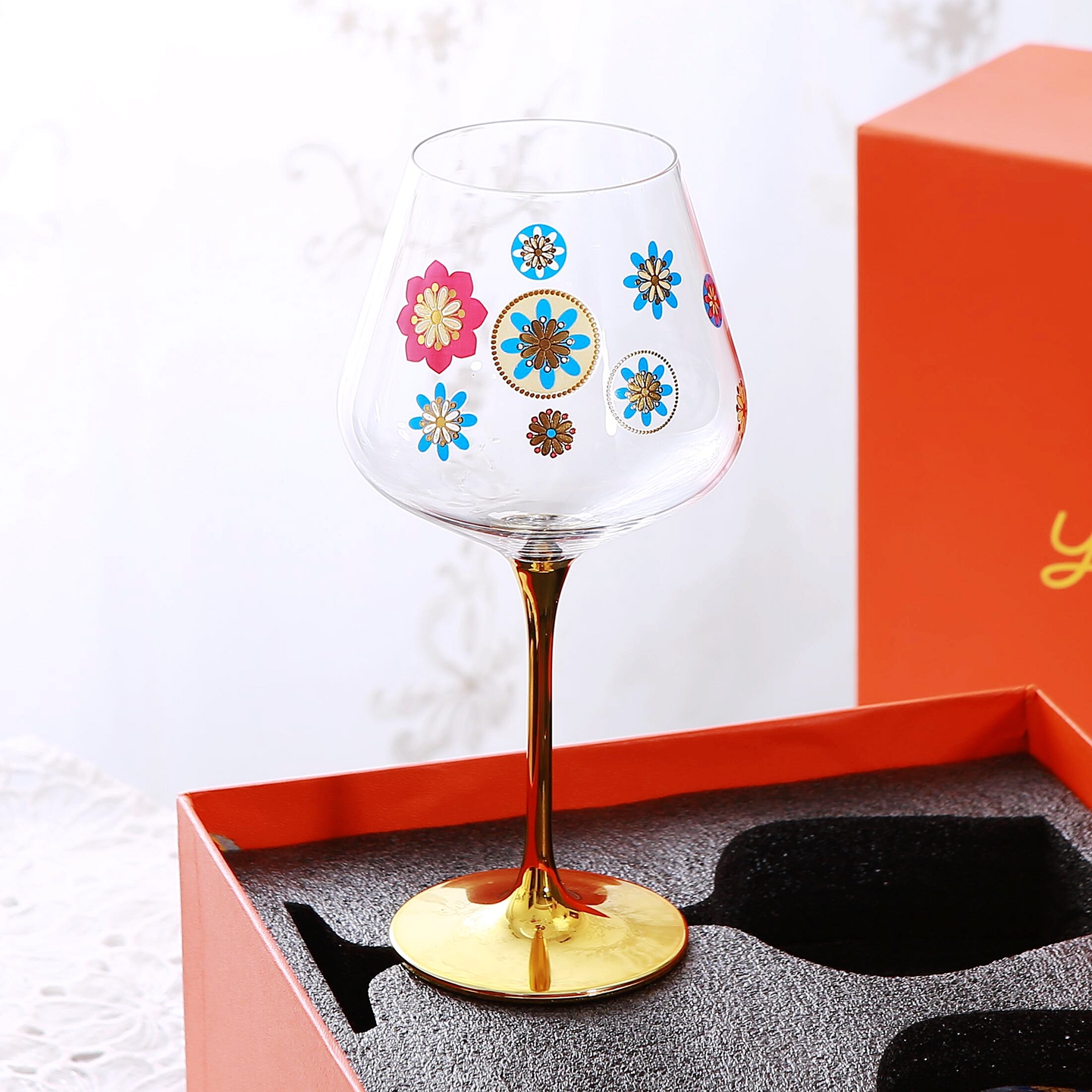 意大利风格彩色花朵图案红酒杯