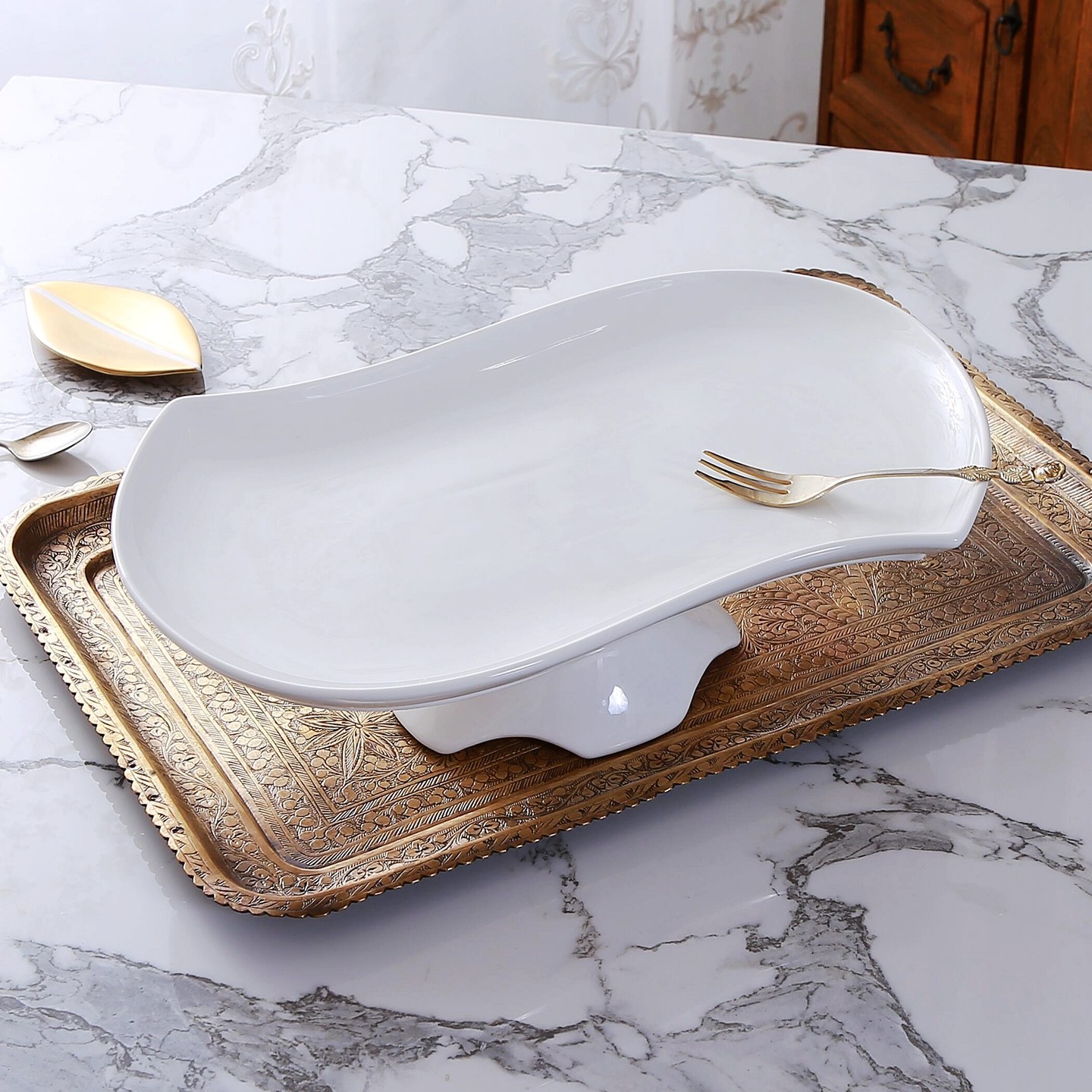 欧式宫廷风古典工艺陶瓷白色高脚大水果盘会所家居装饰大摆件瑕疵