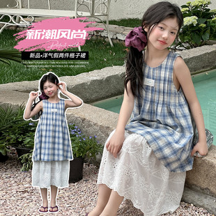 女童蓝色格子连衣裙2026新款小女孩夏季假两件海边穿搭度假长裙子