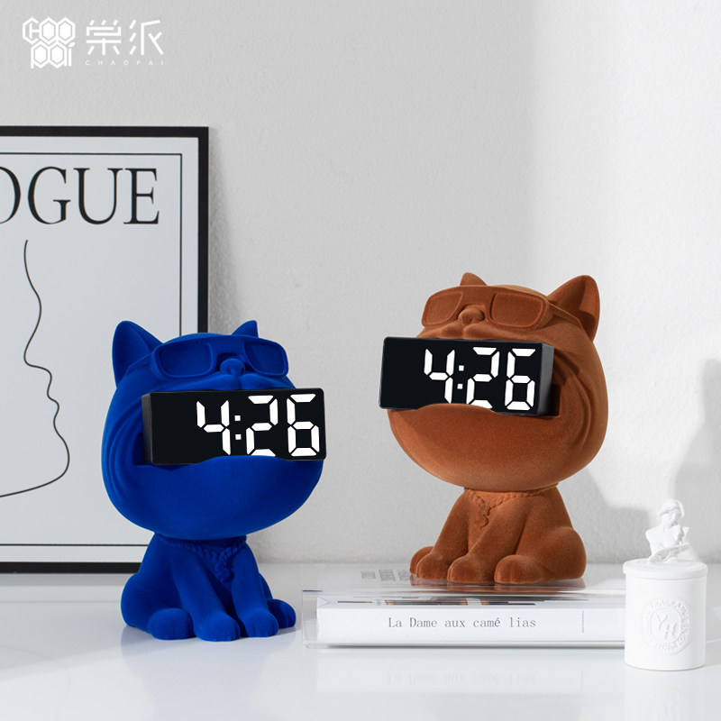 高级感植绒太阳眼镜狗摆件时钟家居饰品客厅电视柜卧室装饰品小众