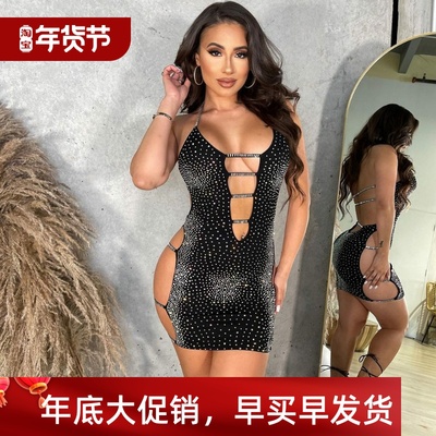 Suspended hollow tight buttocks skirt 吊带镂空紧身包臀裙女士