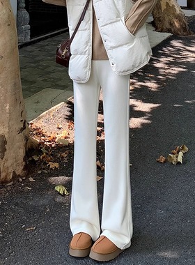 白色条绒针织微喇休闲裤女秋冬2025年新款高腰垂感显瘦加绒马蹄裤