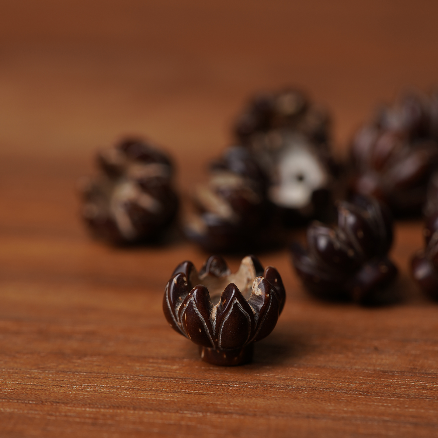 山仓 天然紫金鼠菩提雕刻莲花散珠花帽文玩手串diy手工配件p02