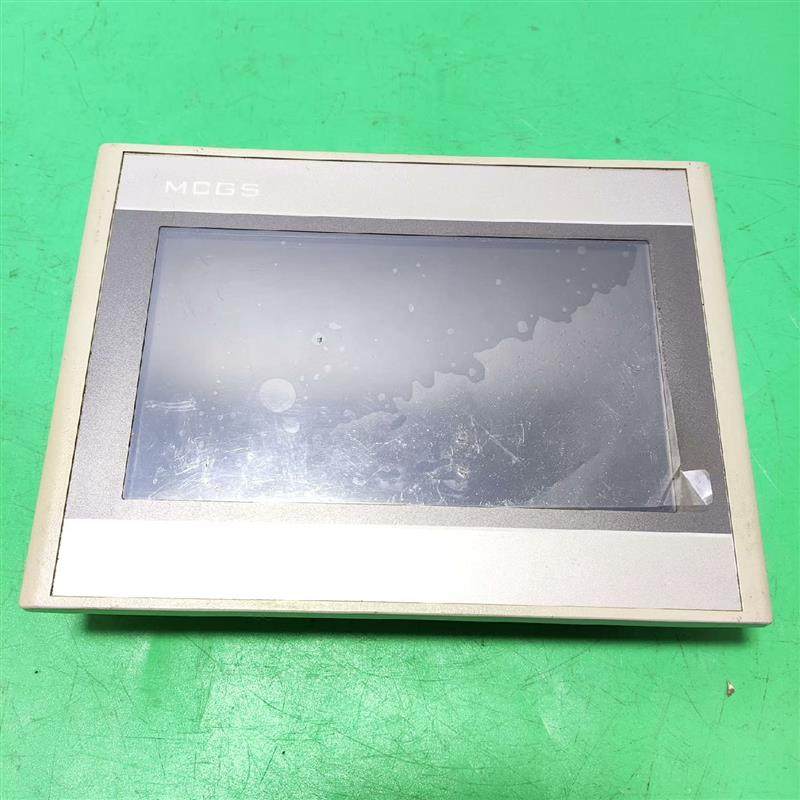 【议价】昆仑通态触摸屏TPC7022Es，功能正常，成色为实图