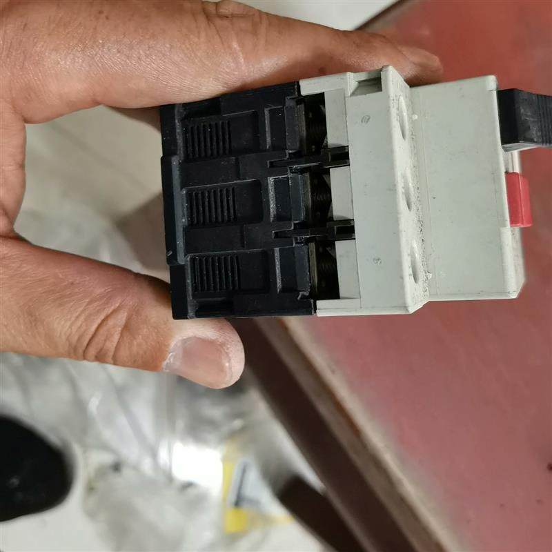 【议价】施耐德GV2-m21。5个十GV2-m32。2个。总计7个打