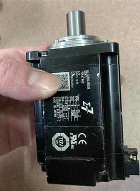 【议价】安川伺服电机SGM7J-04A7A6S一个，接线头处有点碰烂