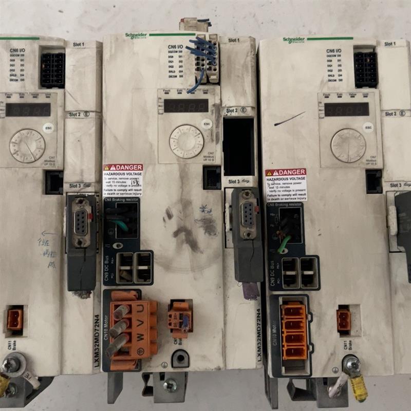 【议价】施耐德 LXM32MD72N4 伺服驱动器，成色如图 实物拍