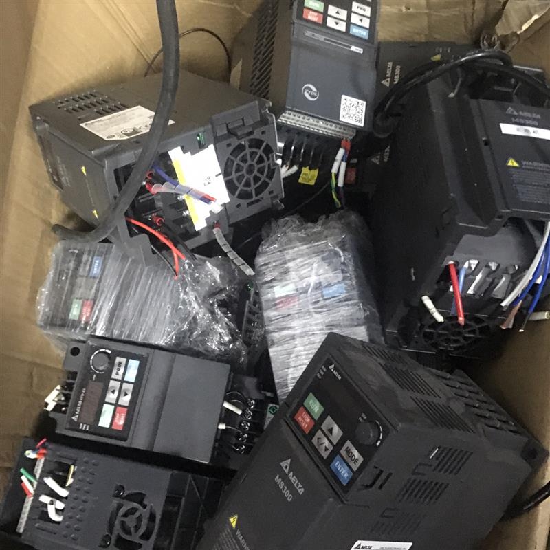 【议价】台达变频器MS300，1.5KW成色漂亮，功能包好，需要的私