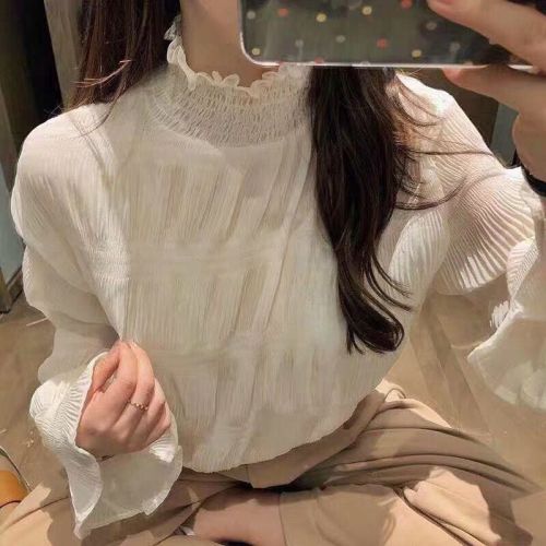 A new style of chiffon skirt with long sleeves