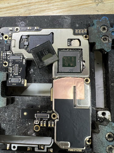 红米k30k30pro正常使用死机重启不开机cpu问题维修超好评