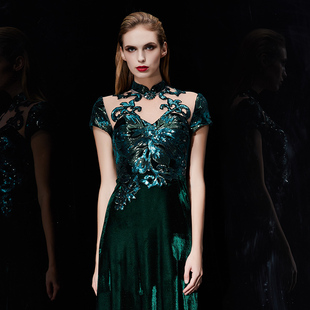 19秋冬新绿色高档立领晚礼服宴会酒会主持晚装旗袍长款大码修身女