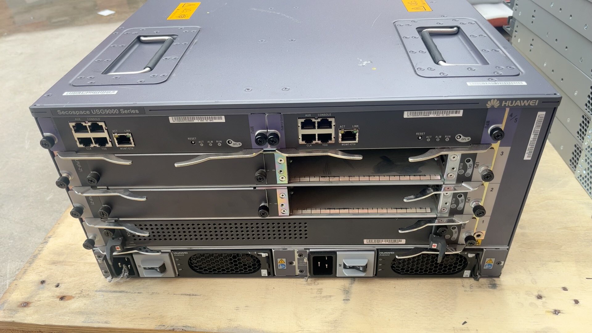 华为 usg9520防火墙 配置丰富,双主控双电源含机箱