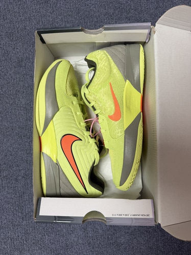 NIKE JA 2 TWELVE TIME 舒适百搭低帮篮球鞋黄绿色 FD7327-701