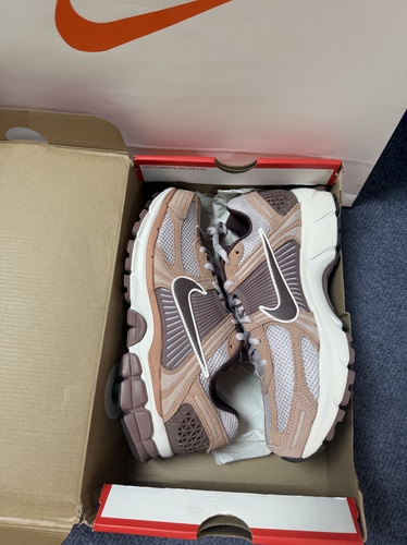 耐克男女白蓝夏季复古跑步鞋