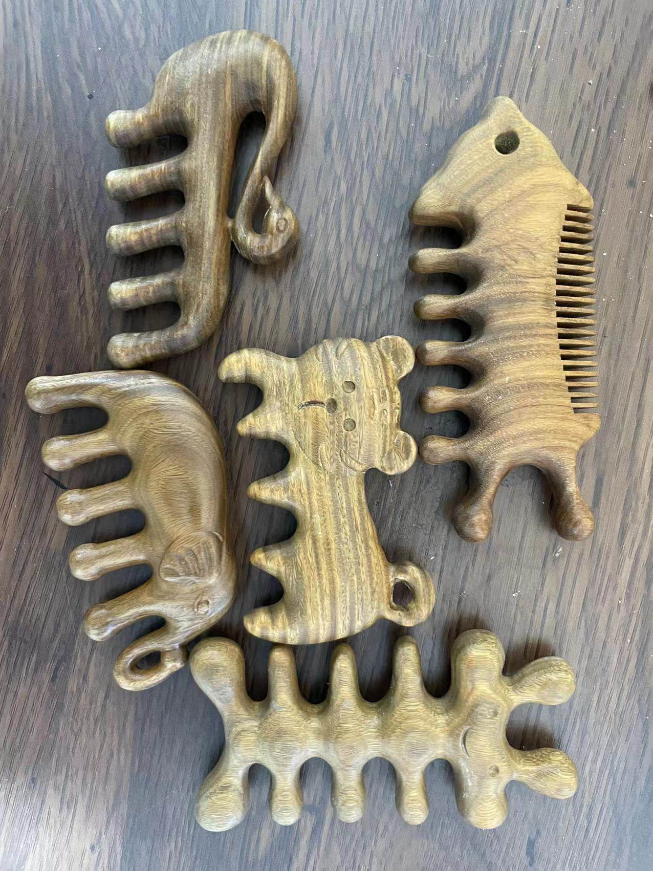 2022年绿檀产品按摩梳保健类