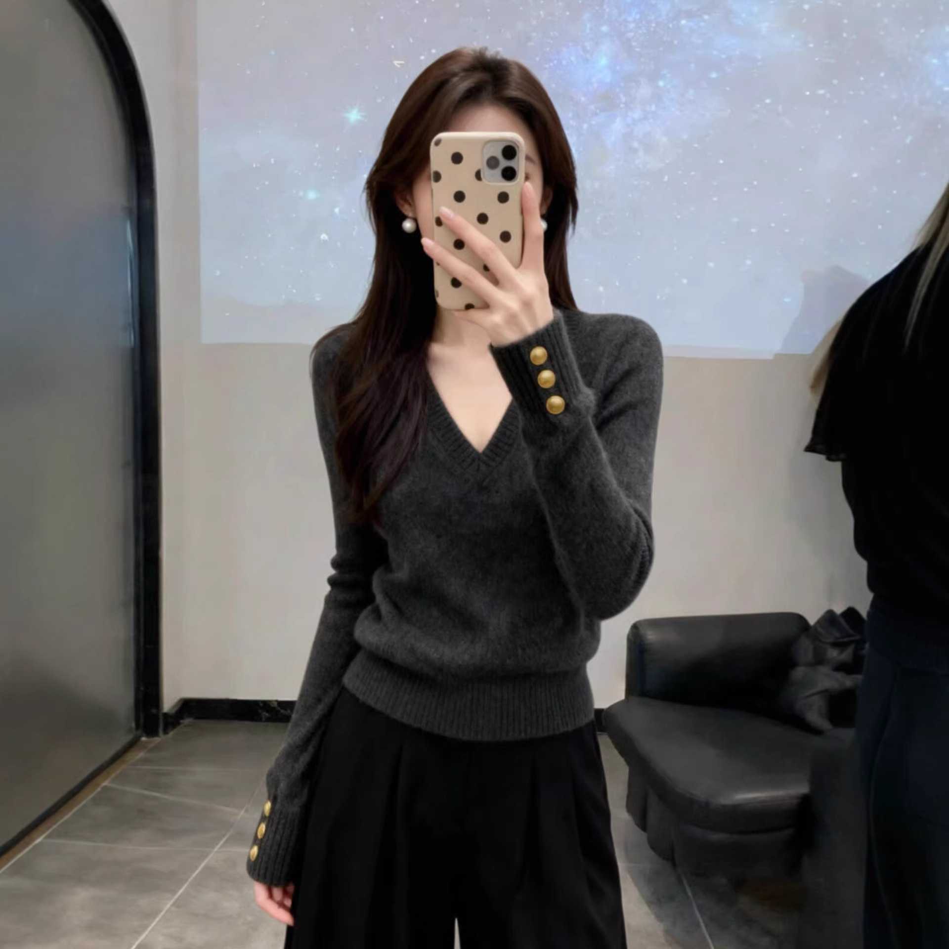 法式高级感灰色领毛衣女秋冬新款