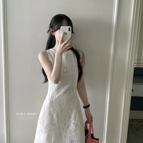DARA ROSE-夏上新法式名媛风肌理绣花无袖花边气质设计师款DR5794