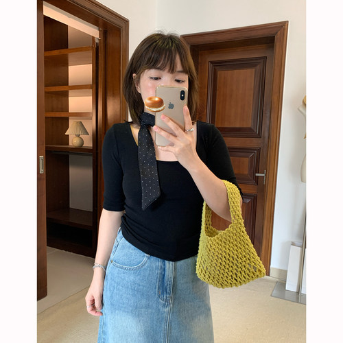 Omang桃喜 小个子修身中袖T恤女夏季韩系正肩U领五分袖黑色上衣