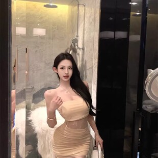 温柔又撩人杏色裹胸紧身包臀裙纯欲心机蕾丝拼接露腰礼服连衣短裙
