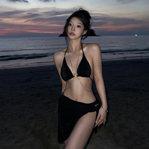 黑色性感辣妹比基尼小胸