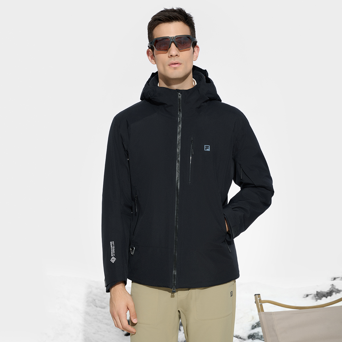 斐乐联名系列男子山峰茧运动棉服