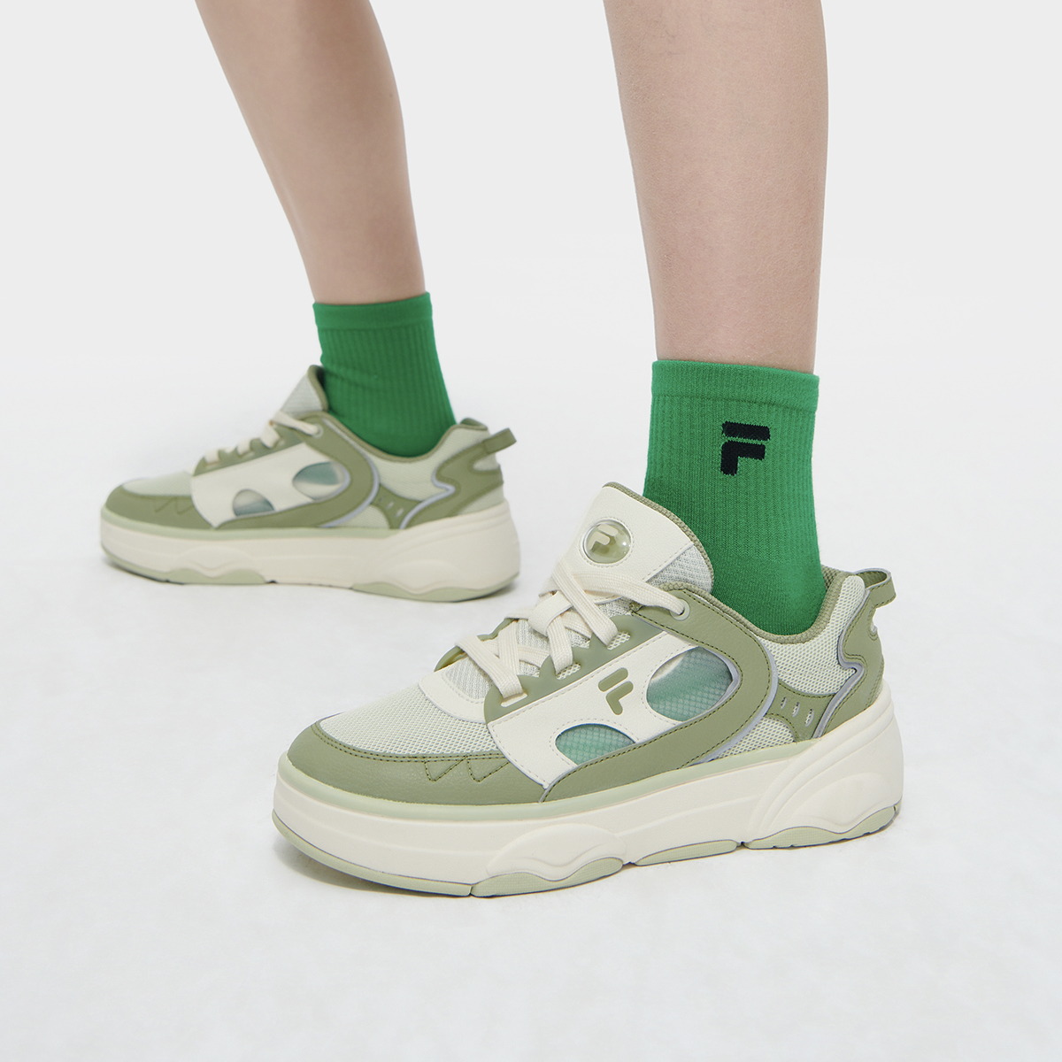 斐乐舞板鞋女子运动专业滑板鞋