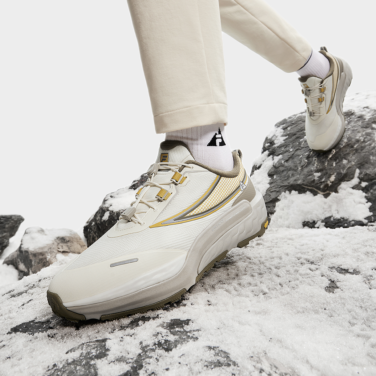 斐乐女子HORIZON1+运动鞋系带