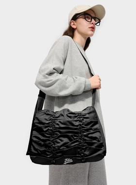 Fila/斐乐秋季新款女子户外时尚休闲百搭潮流运动挎包T13W542124F