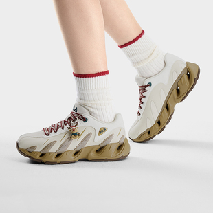 Fila/斐乐冬季新款女VETTA圣诞配色ORIGINALE老爹鞋F12W613121F