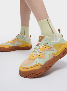Fila/斐乐FUSION KICKIII踢板女子潮流运动滑板生活鞋T12W532904F