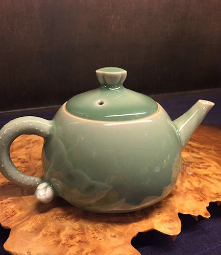 内项轻藏品－〡情归何处〡龙泉青瓷毛丹云纯手工壶茗杯茶具作品