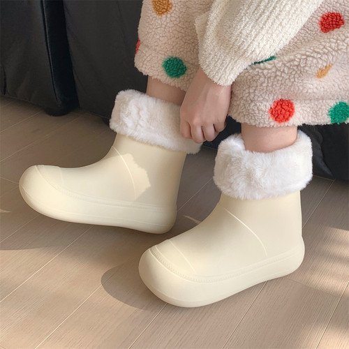 细细条保暖加绒防水百搭雪地靴
