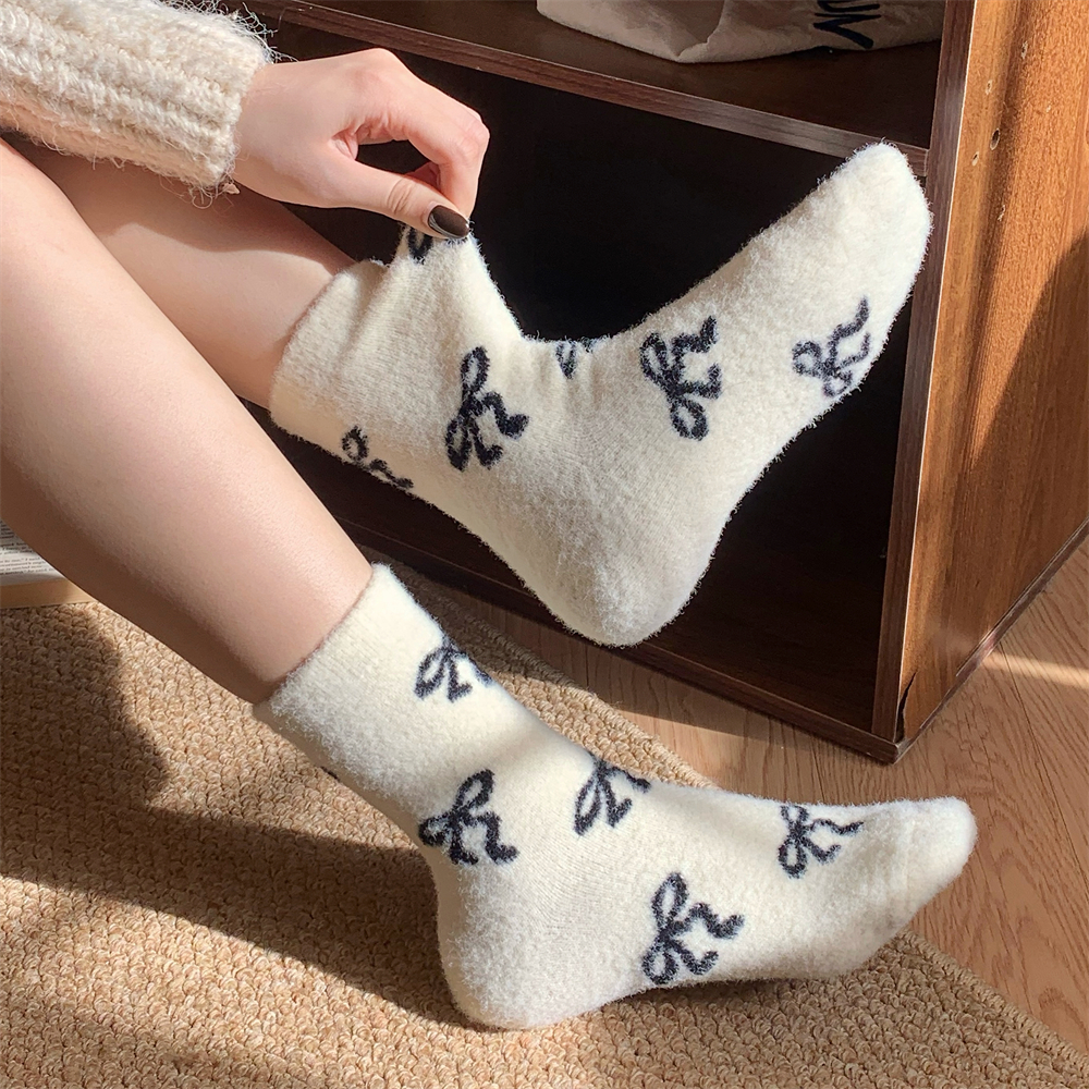 细细条仙女风蝴蝶结毛绒绒袜子