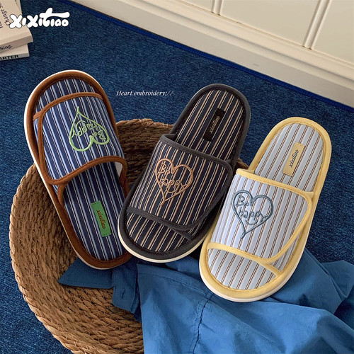 细细条复古爱心刺绣棉麻拖鞋
