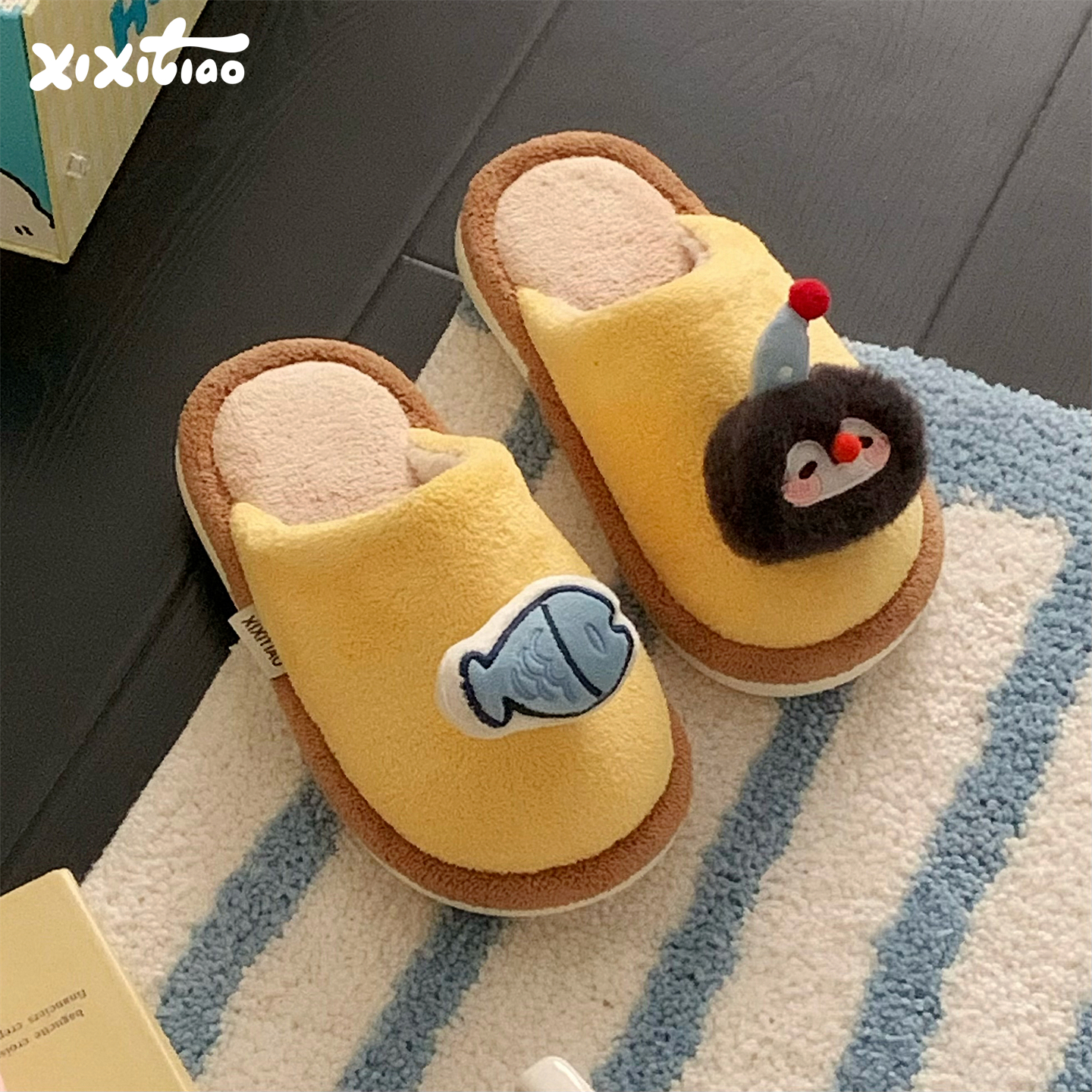 细细条情侣可爱企鹅小鱼毛毛鞋
