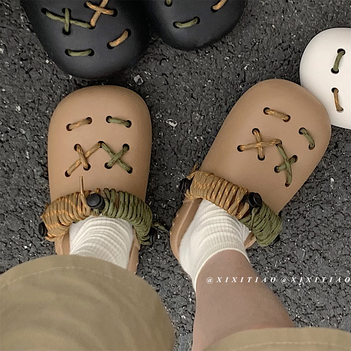 细细条复古中性风洞洞鞋男女夏日系个性外穿DIY鞋带包头沙滩鞋潮-封面