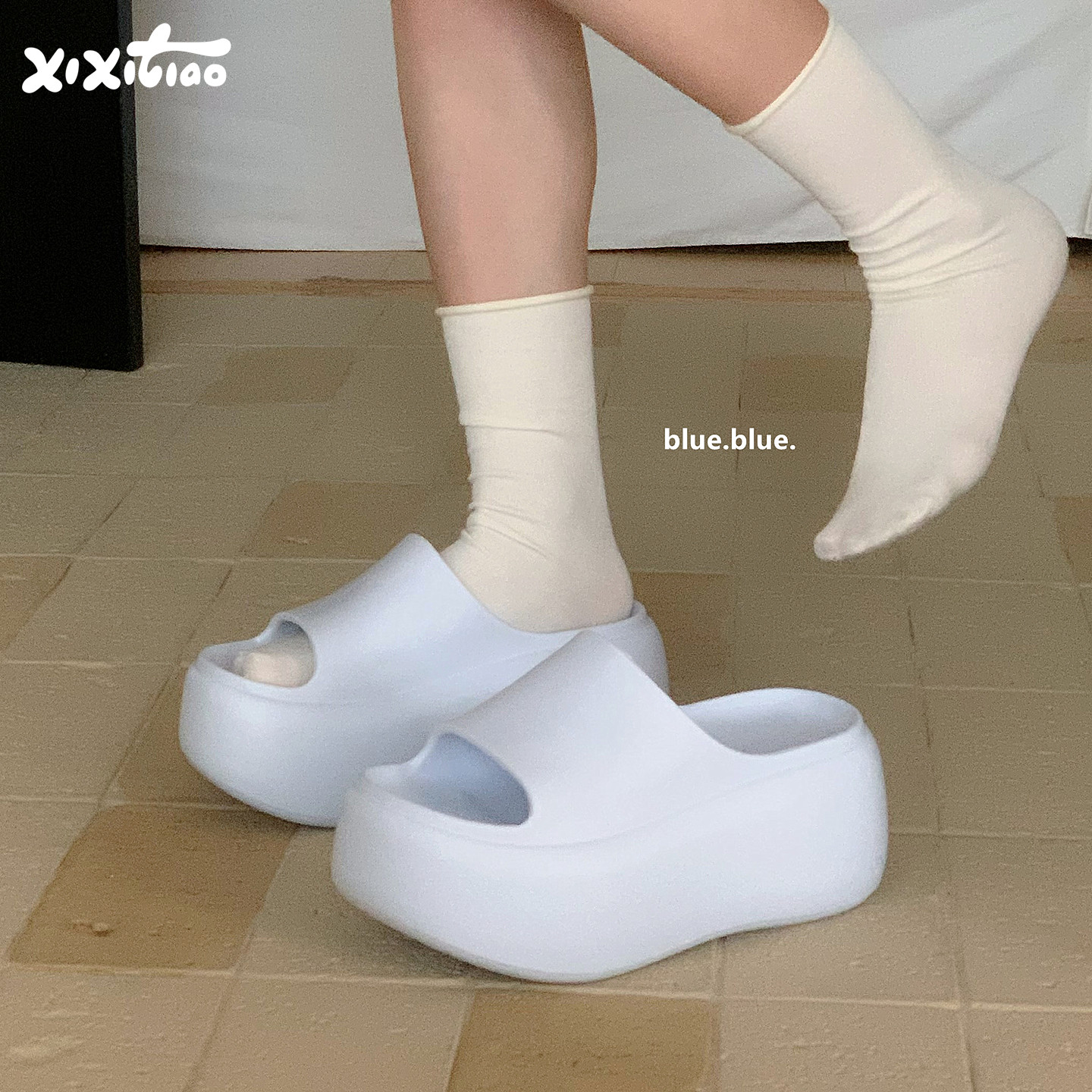 细细条度假风增高8cm厚底拖鞋图片
