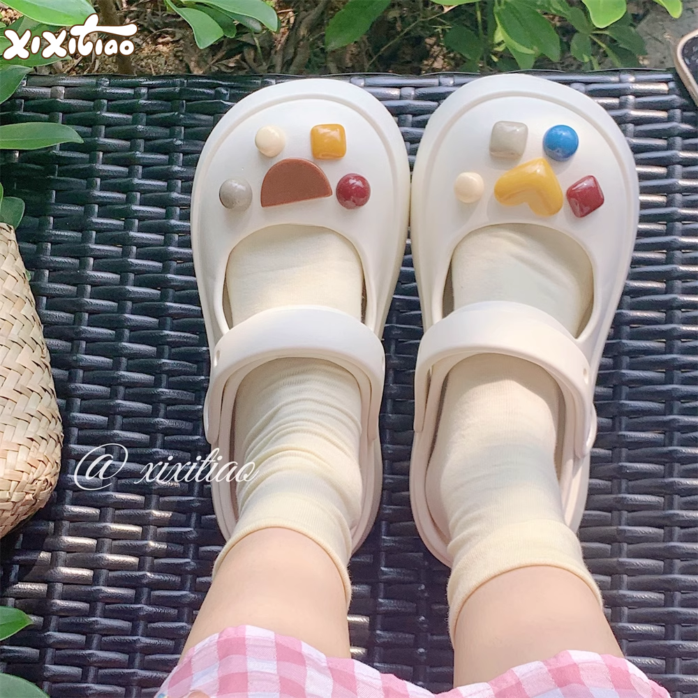 细细条松糕厚底玛丽珍洞洞鞋