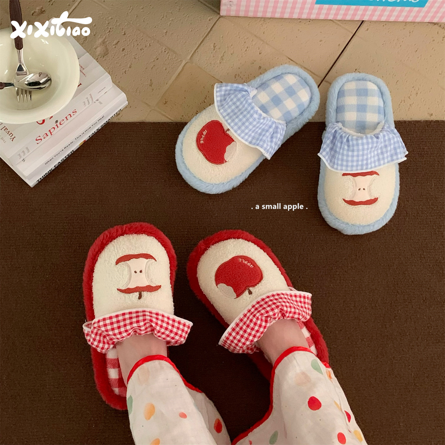 细细条可爱格子红苹果棉拖鞋女