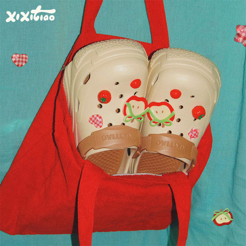 细细条增高8cm厚底洞洞鞋女