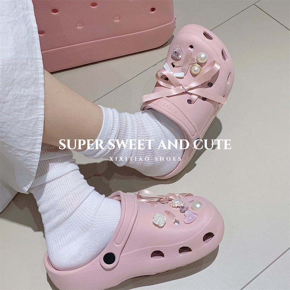 细细条甜美爱心钻石洞洞鞋