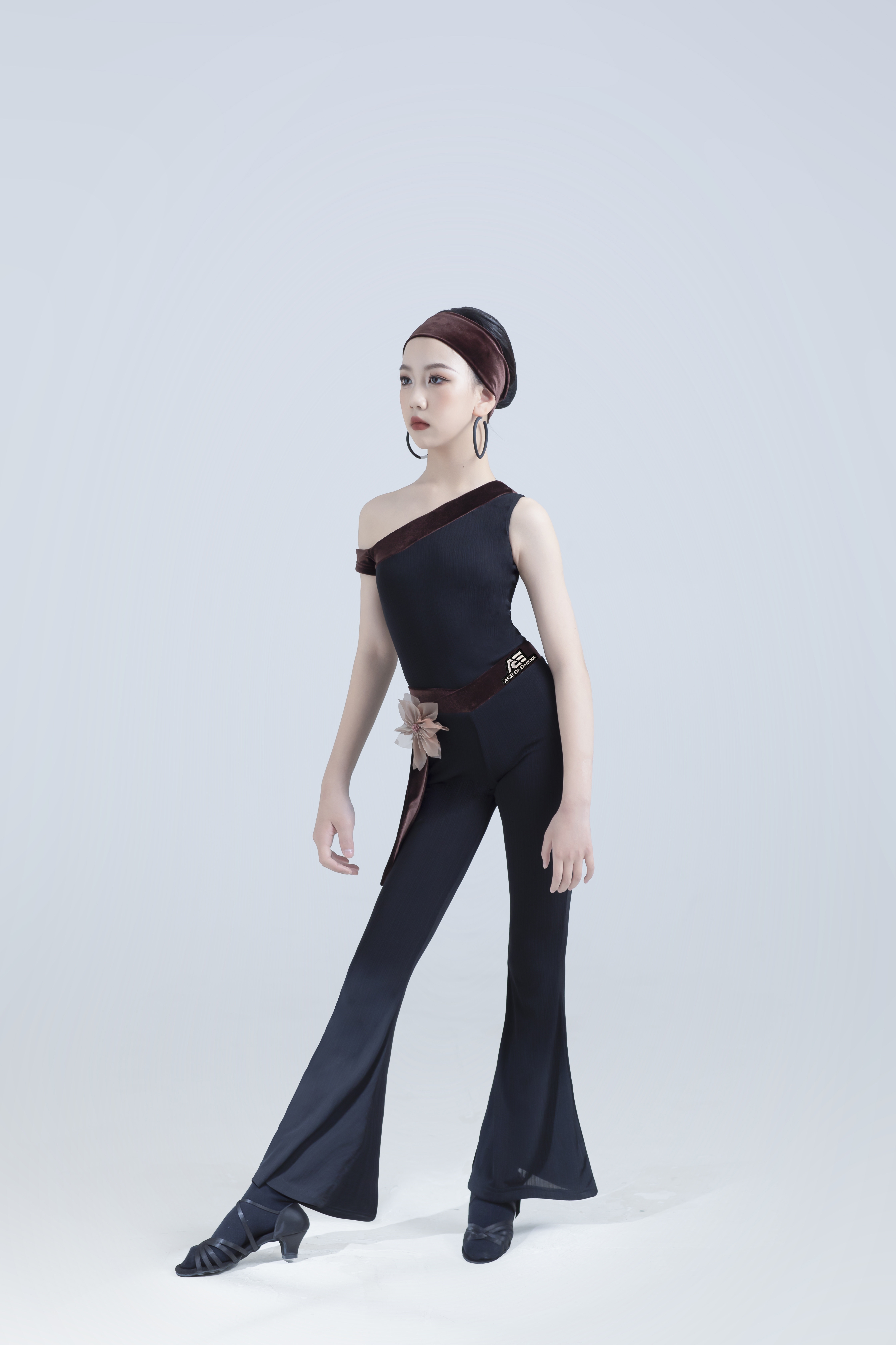 儿童拉丁舞裙女生练功服夏季无袖上衣舞蹈演出服少儿流苏套装新款