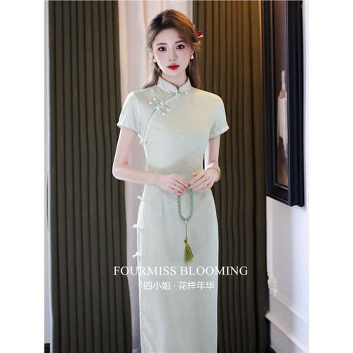 绿色送考旗开得胜掐腰连衣裙