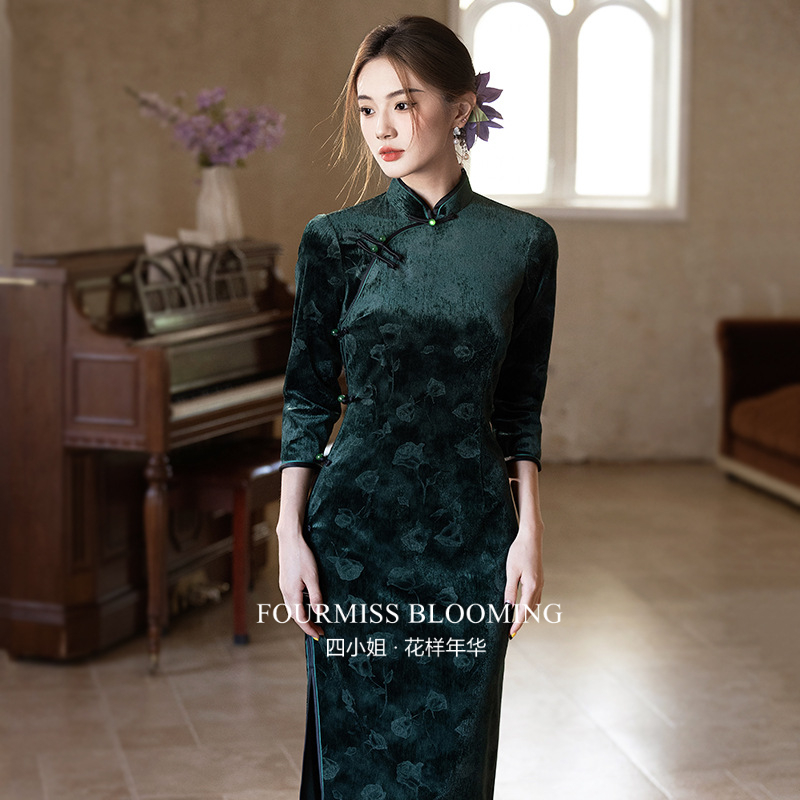 新中式老上海墨绿丝绒长袖2025秋