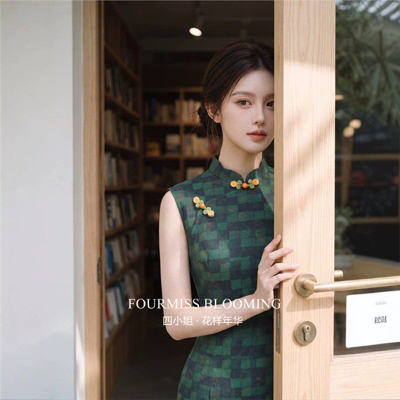 绿色网纱印花夏款少女连衣裙