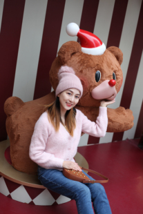 2026年春装加拿大玫瑰人生粉色甜美V领针织马海毛宽松开衫毛衣女